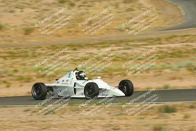 media/Jun-01-2025-CalClub SCCA (Sun) [[eae223c5dd]]/Group 3/Qualifying/